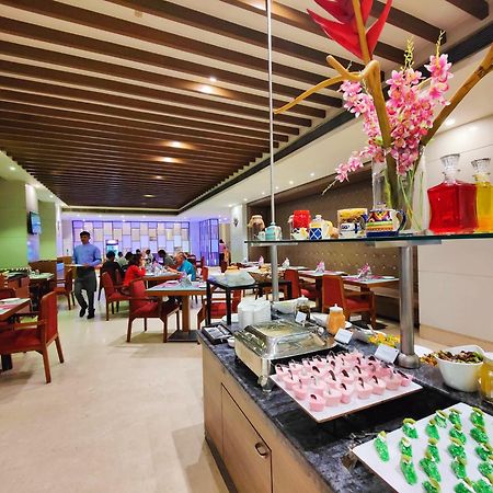 Regenta Central Grand Exotica Pimpri-Chinchwad Kültér fotó