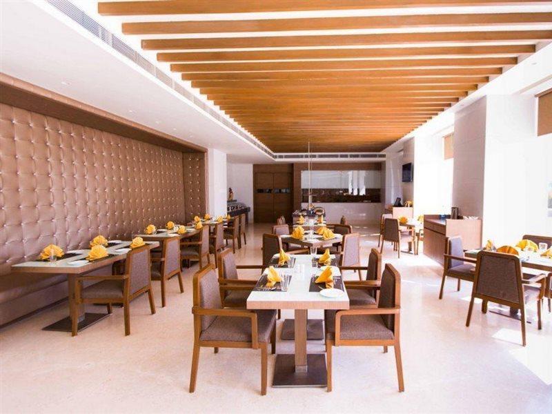 Regenta Central Grand Exotica Pimpri-Chinchwad Kültér fotó