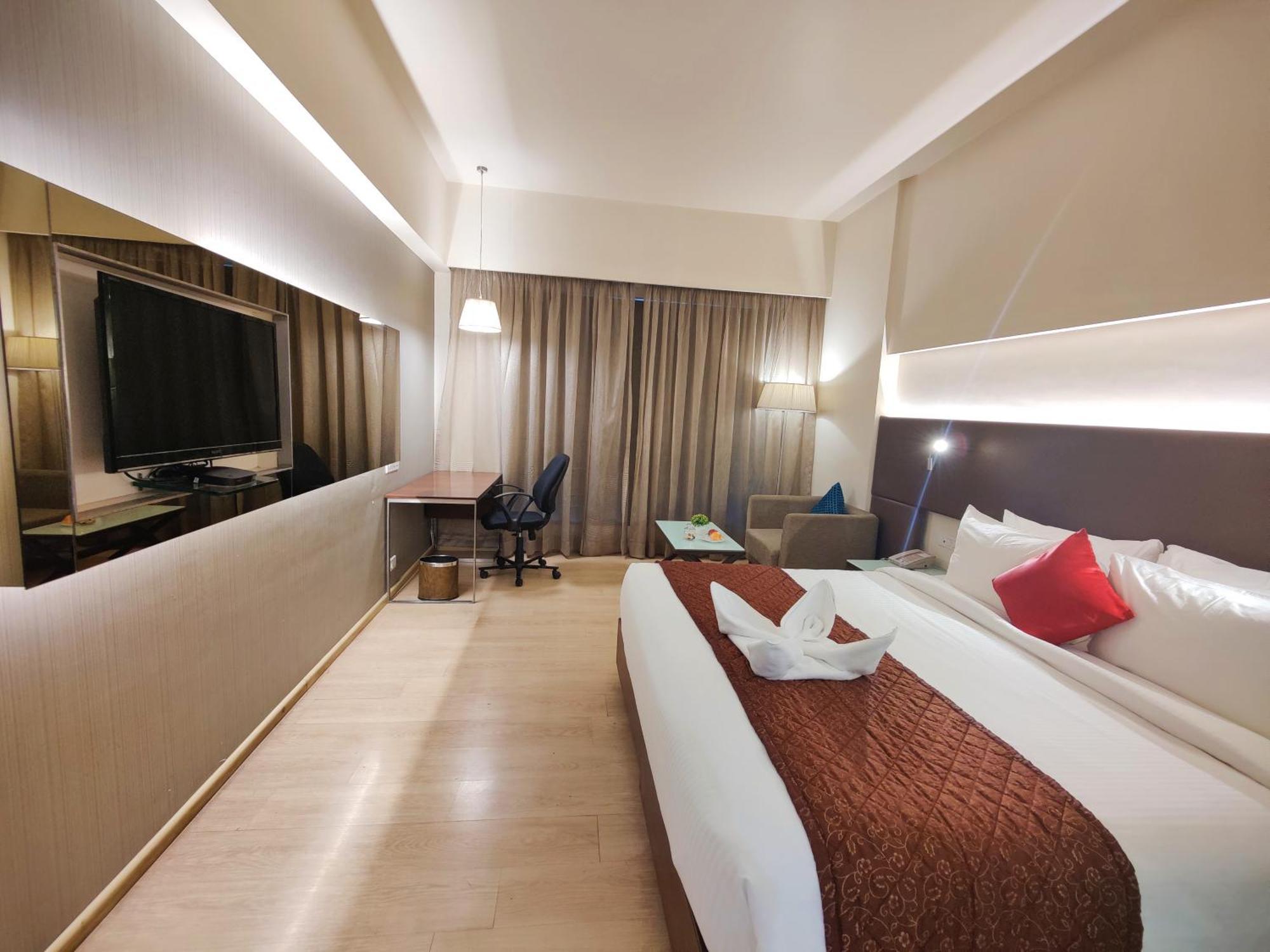 Regenta Central Grand Exotica Pimpri-Chinchwad Kültér fotó