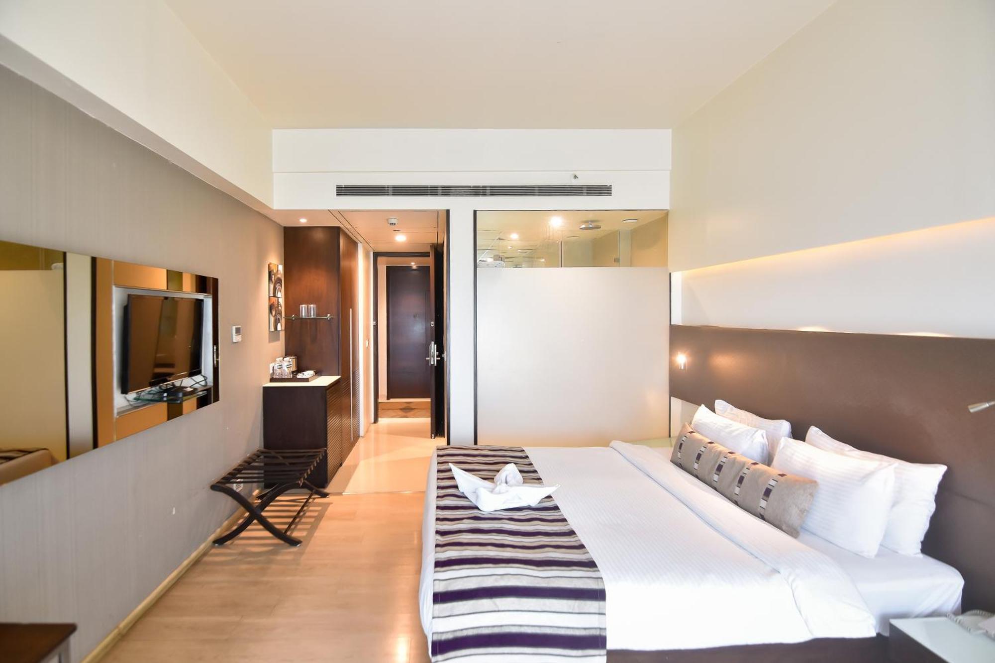 Regenta Central Grand Exotica Pimpri-Chinchwad Kültér fotó