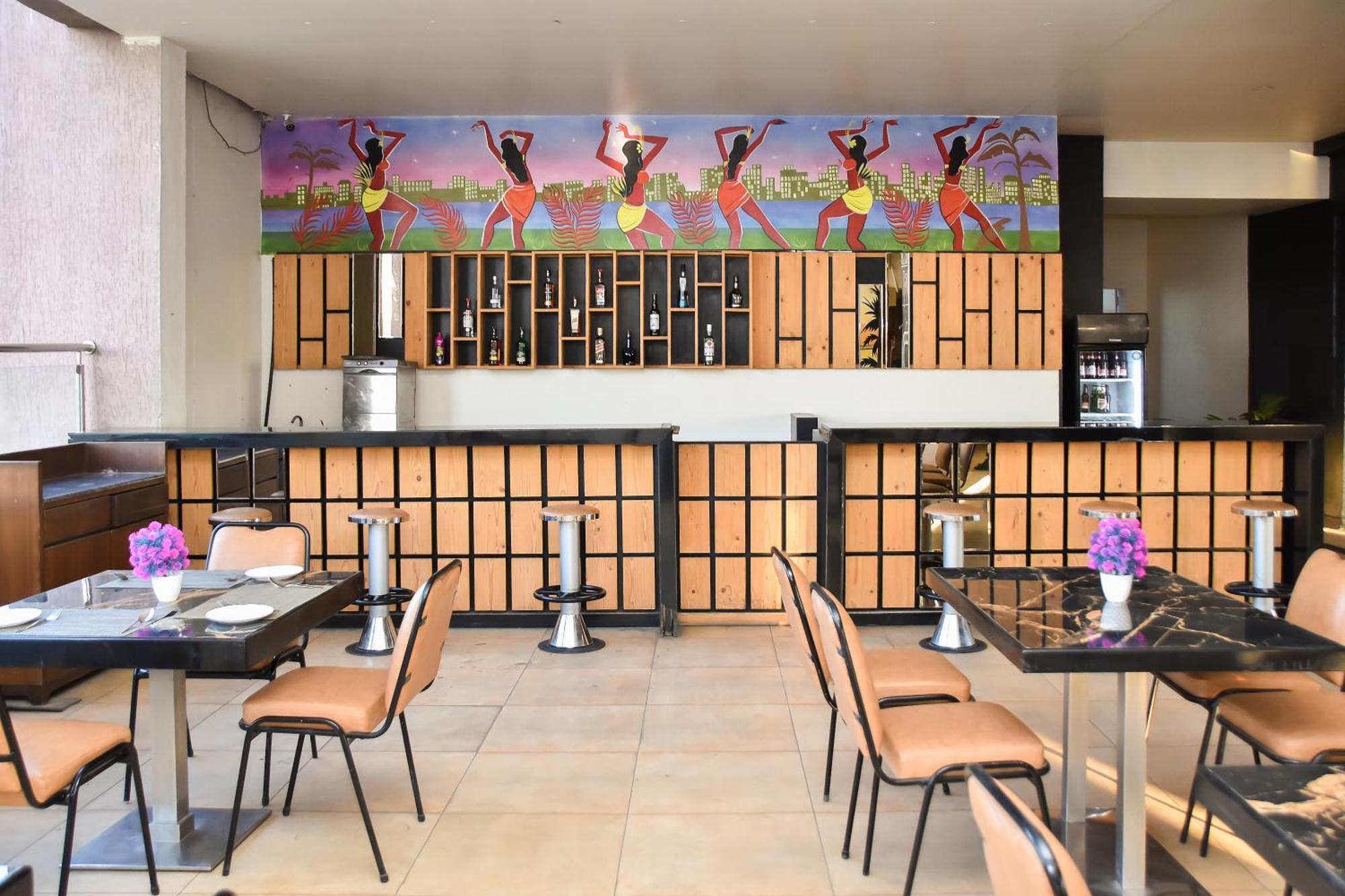Regenta Central Grand Exotica Pimpri-Chinchwad Kültér fotó