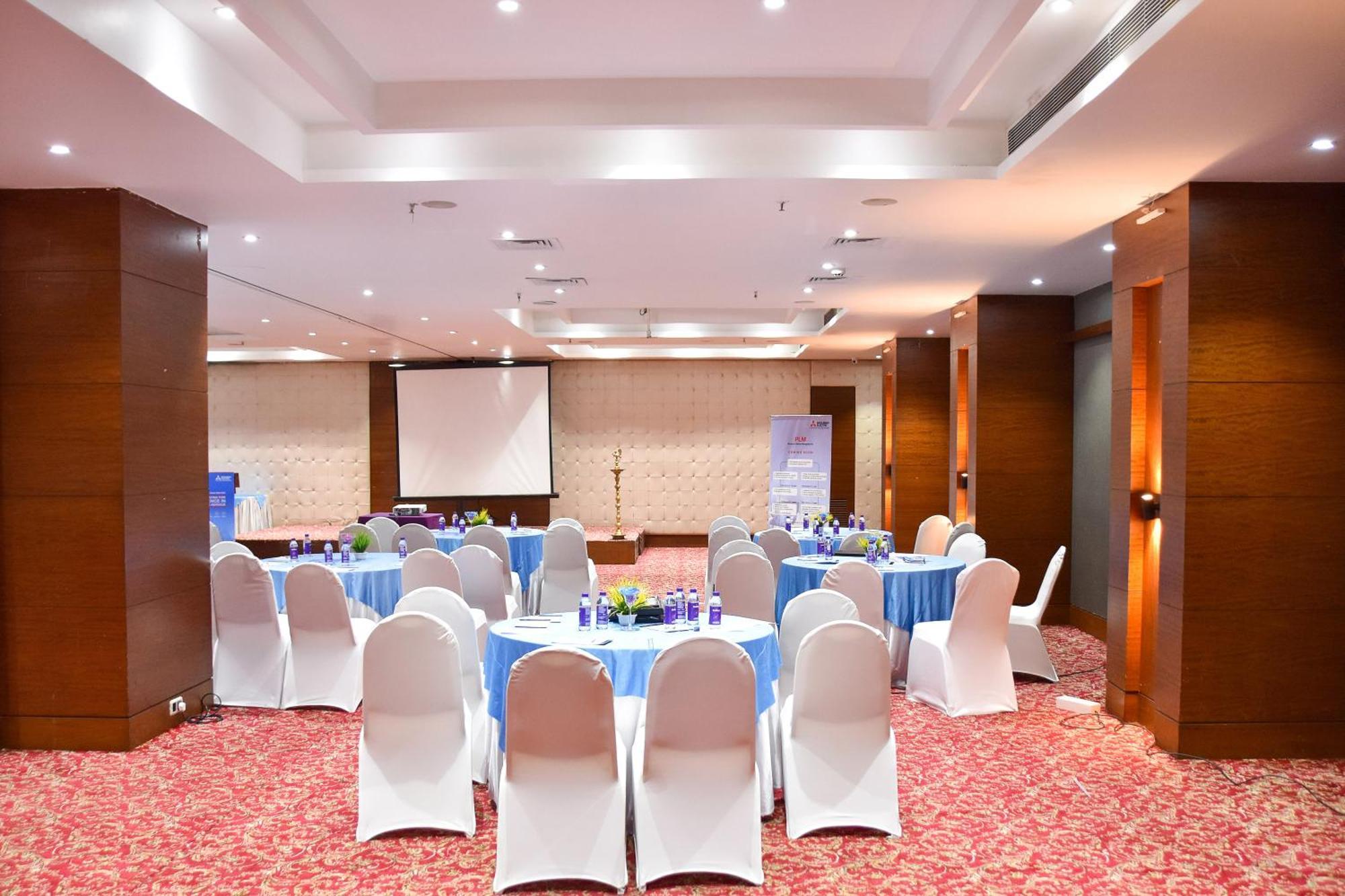 Regenta Central Grand Exotica Pimpri-Chinchwad Kültér fotó