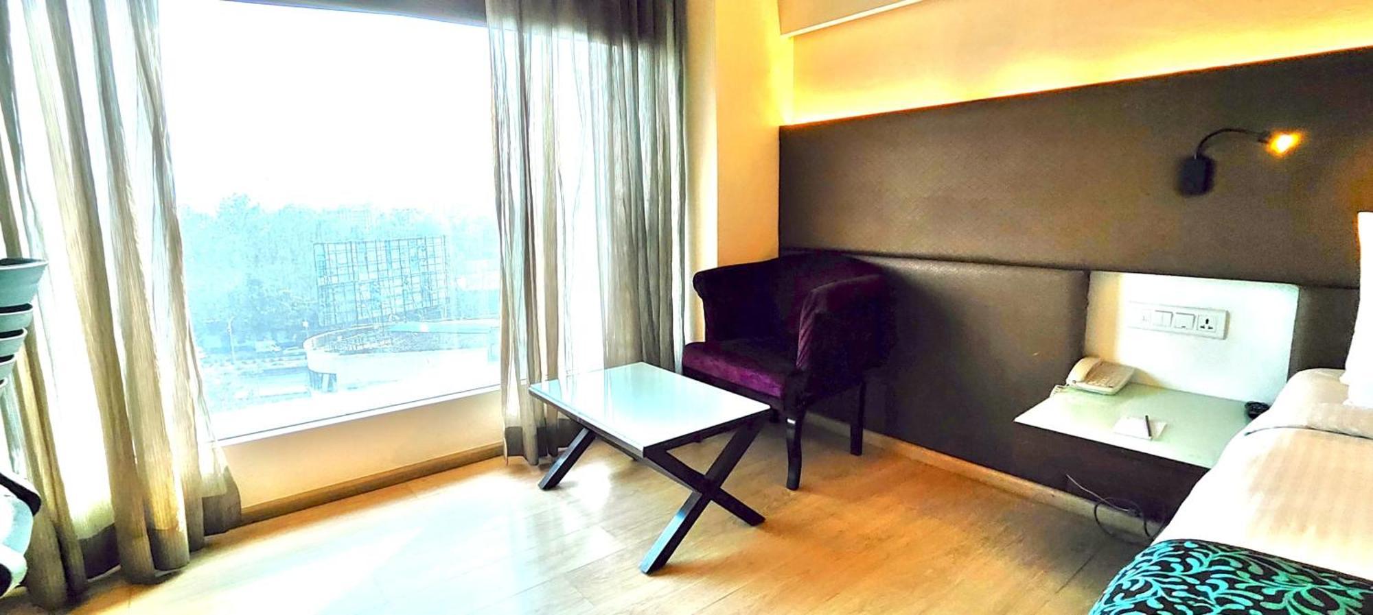 Regenta Central Grand Exotica Pimpri-Chinchwad Kültér fotó